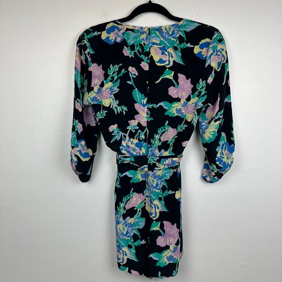 Yumi Kim Womens V-Neck 3/4 Sleeve Floral Roll Tab Teal/Black Short Romper Small - Picture 2 of 7
